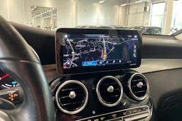 musta Mercedes-Benz GLC 2021 kuva 21.