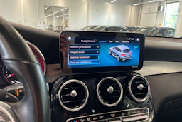 musta Mercedes-Benz GLC 2021 kuva 24.