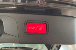 musta Mercedes-Benz GLC 2021 kuva 31.