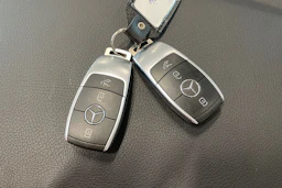 musta Mercedes-Benz GLC 2021 kuva 34.