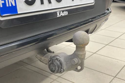 harmaa Mercedes-Benz GLC 2021 kuva 28.