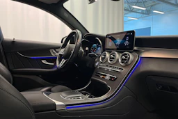 harmaa Mercedes-Benz GLC 2021 kuva 31.