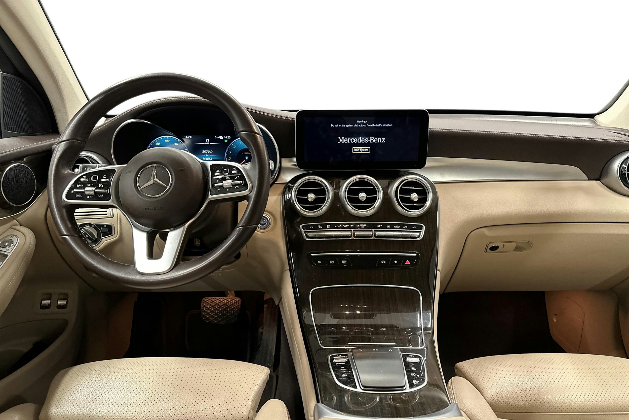 harmaa Mercedes-Benz GLC 2021 kuva 9.