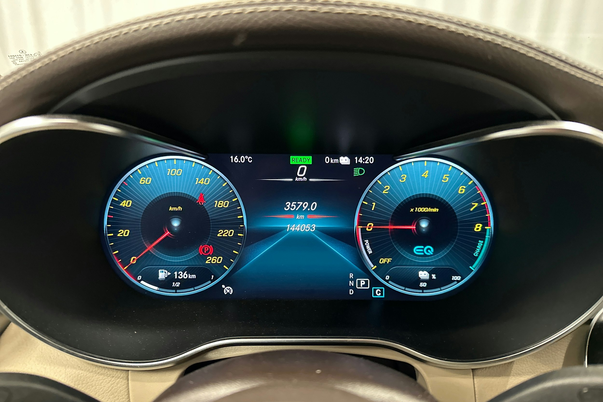 harmaa Mercedes-Benz GLC 2021 kuva 16.