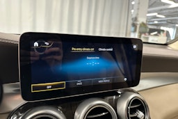 harmaa Mercedes-Benz GLC 2021 kuva 20.