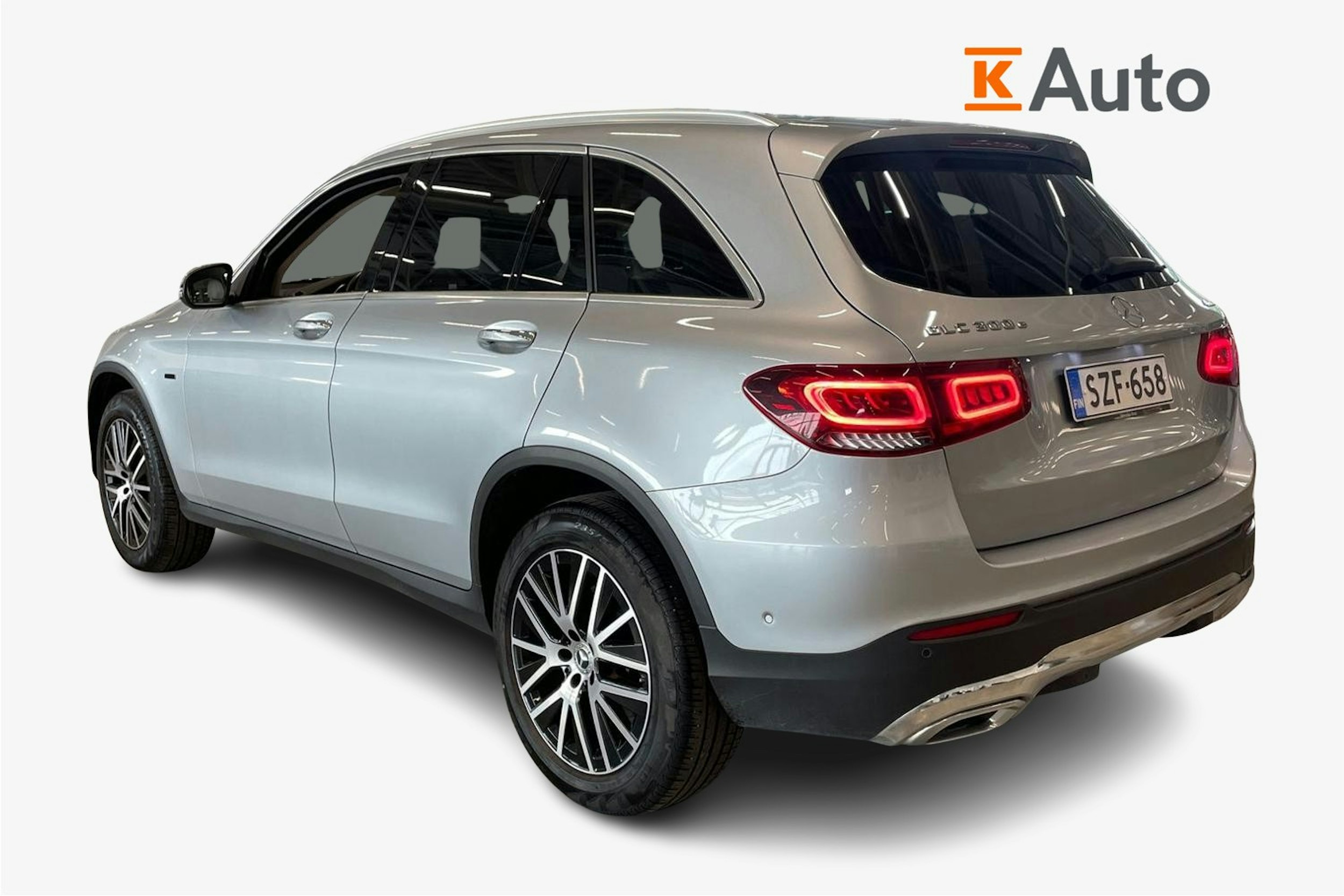 harmaa Mercedes-Benz GLC 2021 kuva 2.