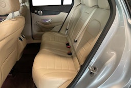 harmaa Mercedes-Benz GLC 2021 kuva 8.