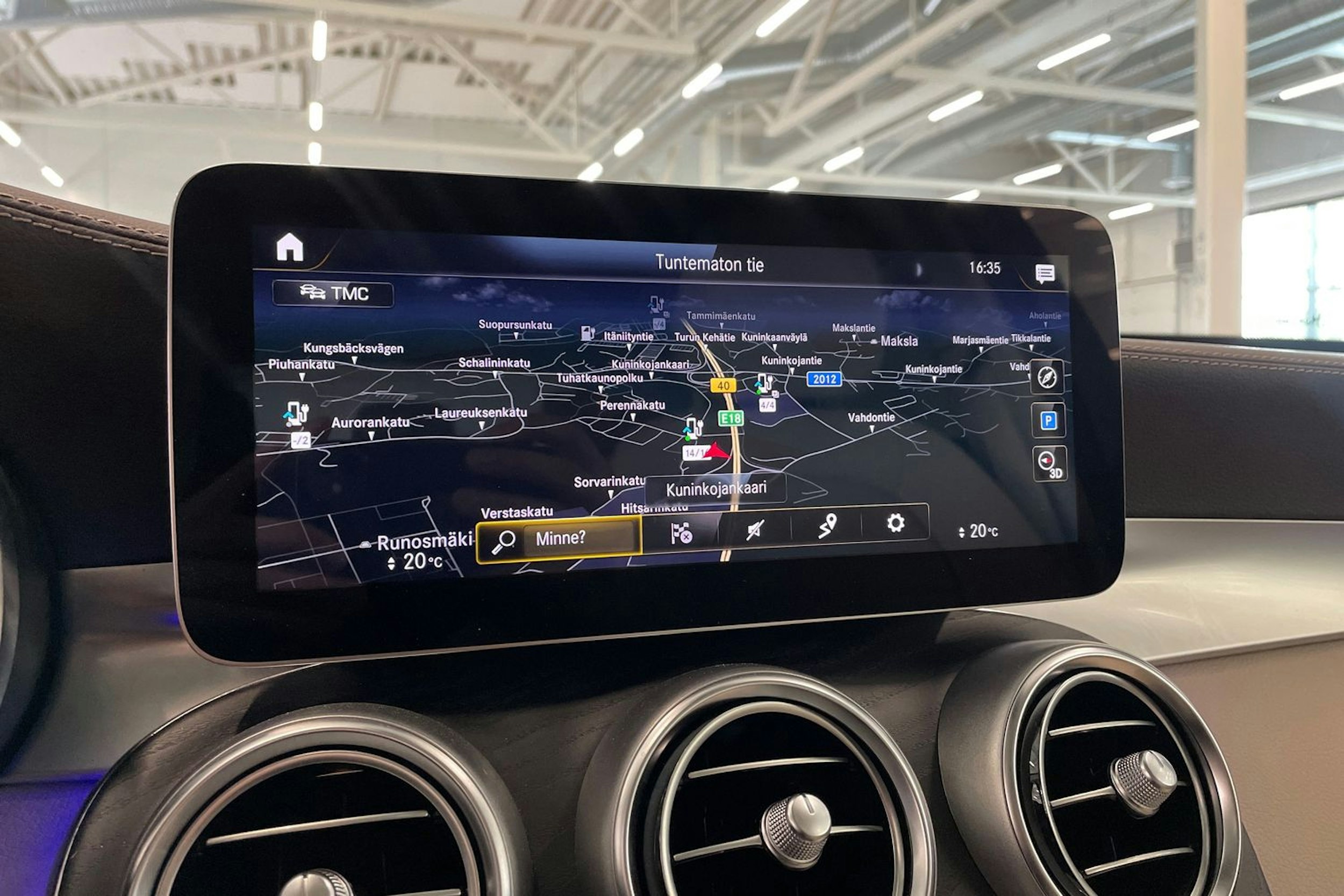 harmaa Mercedes-Benz GLC 2021 kuva 25.