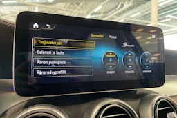 harmaa Mercedes-Benz GLC 2021 kuva 28.