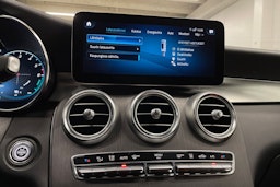 Musta Mercedes-Benz GLC 2021 kuva 21.