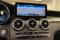 Musta Mercedes-Benz GLC 2021 kuva 23.