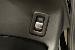 Musta Mercedes-Benz GLC 2021 kuva 30.