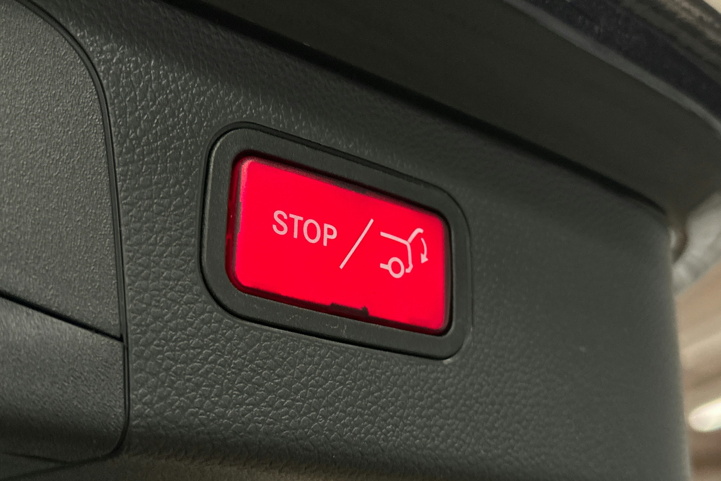 musta Mercedes-Benz GLC 2021 kuva 15.