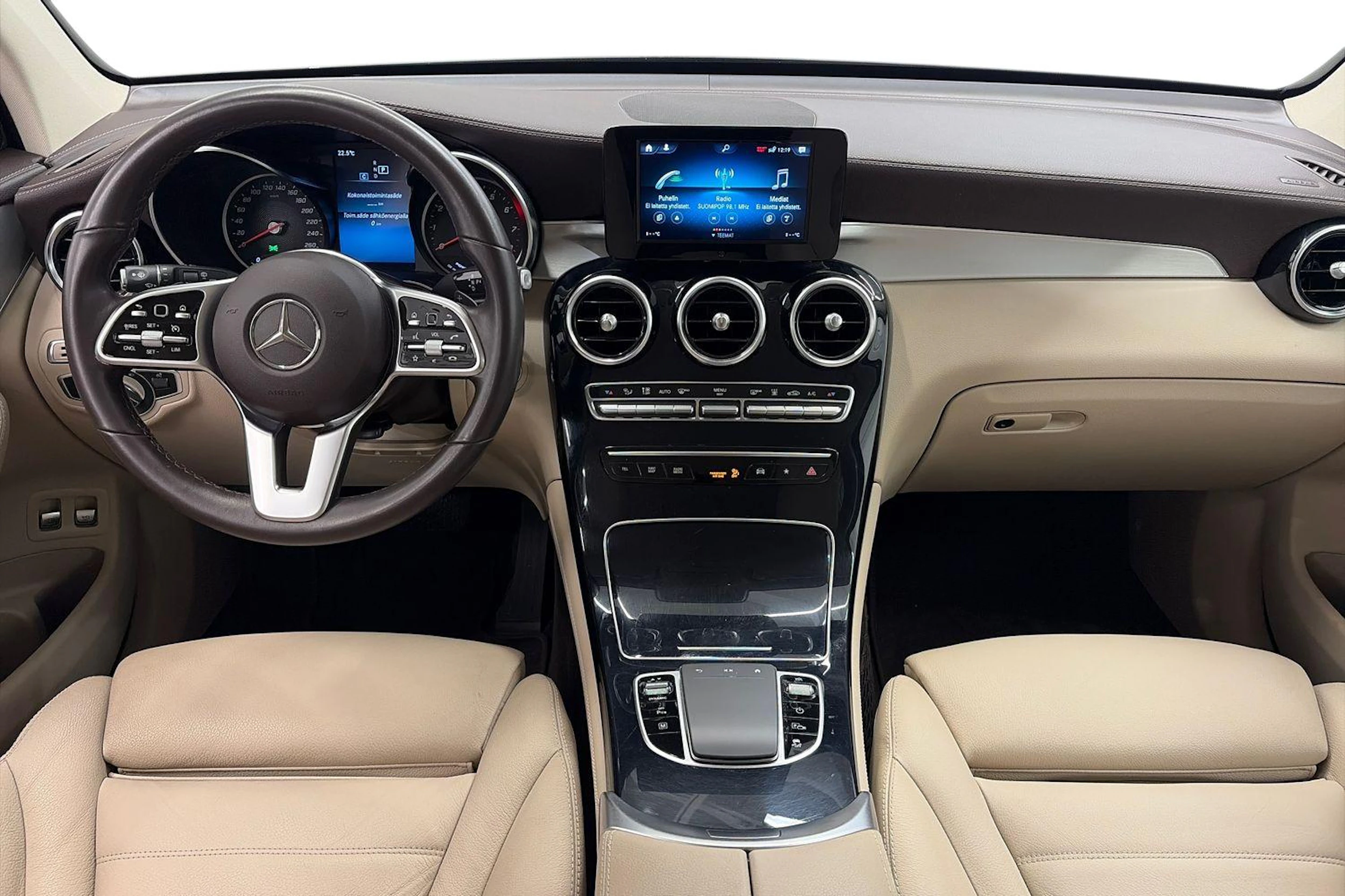 Musta Mercedes-Benz GLC 2021 kuva 7.