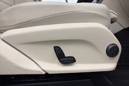 Musta Mercedes-Benz GLC 2021 kuva 15.