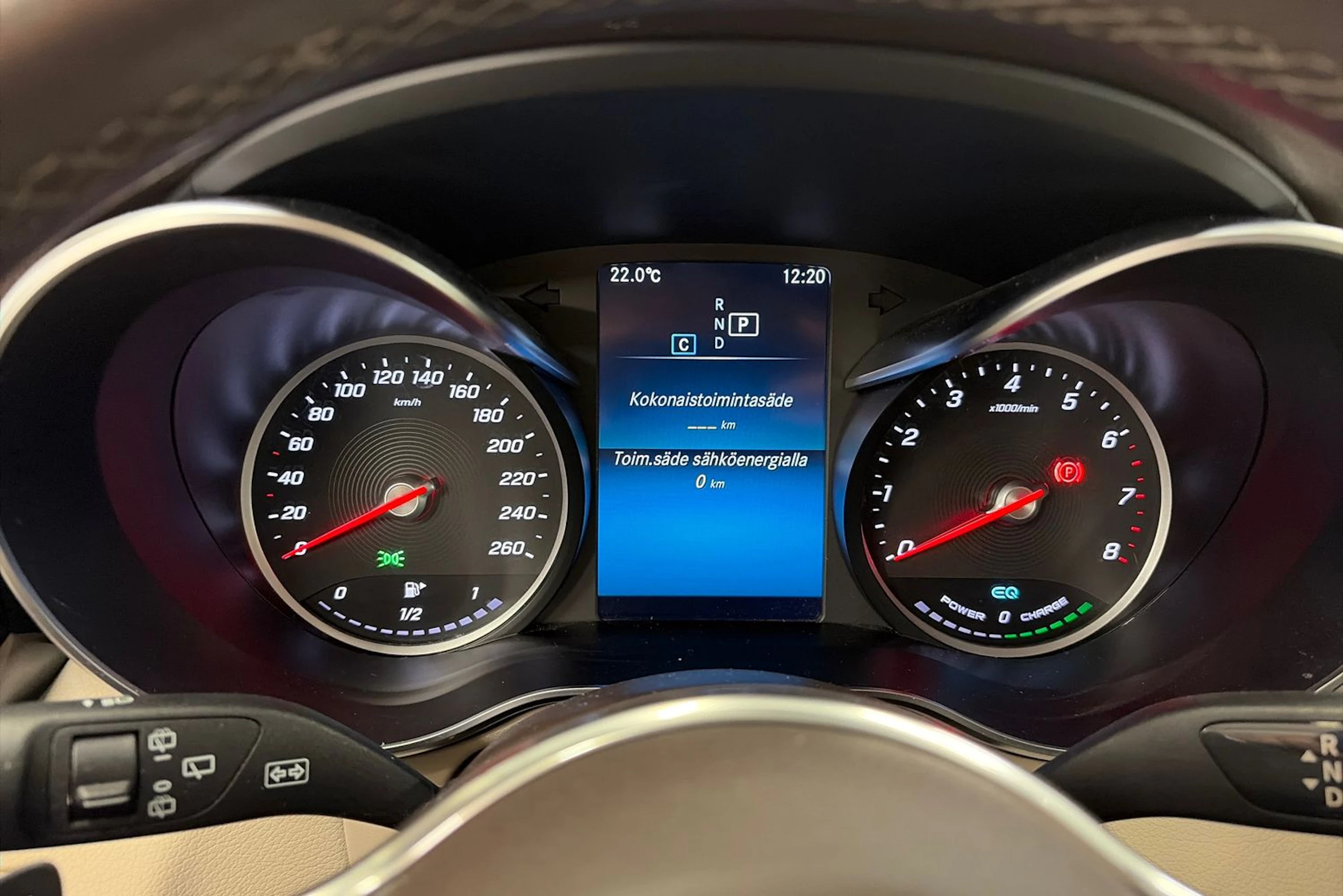 Musta Mercedes-Benz GLC 2021 kuva 16.