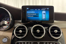 Musta Mercedes-Benz GLC 2021 kuva 21.