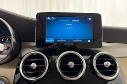 Musta Mercedes-Benz GLC 2021 kuva 23.