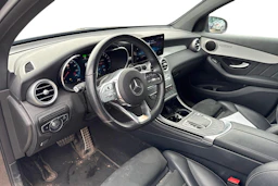 harmaa Mercedes-Benz GLC 2021 kuva 3.