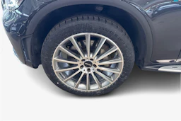 harmaa Mercedes-Benz GLC 2021 kuva 12.