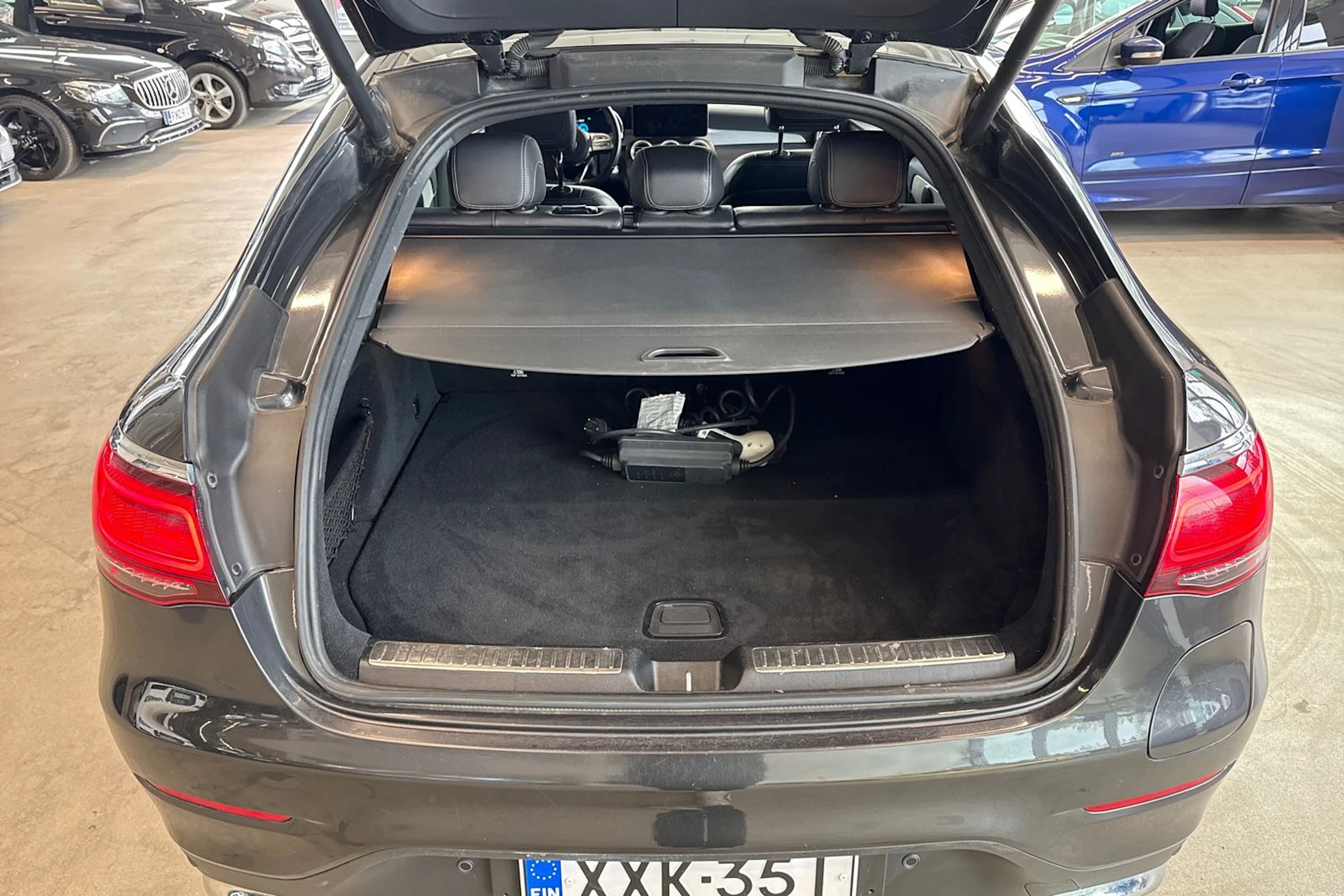 harmaa Mercedes-Benz GLC 2021 kuva 17.