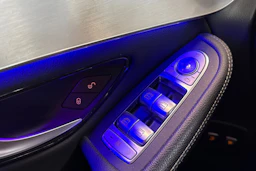 harmaa Mercedes-Benz GLC 2021 kuva 26.