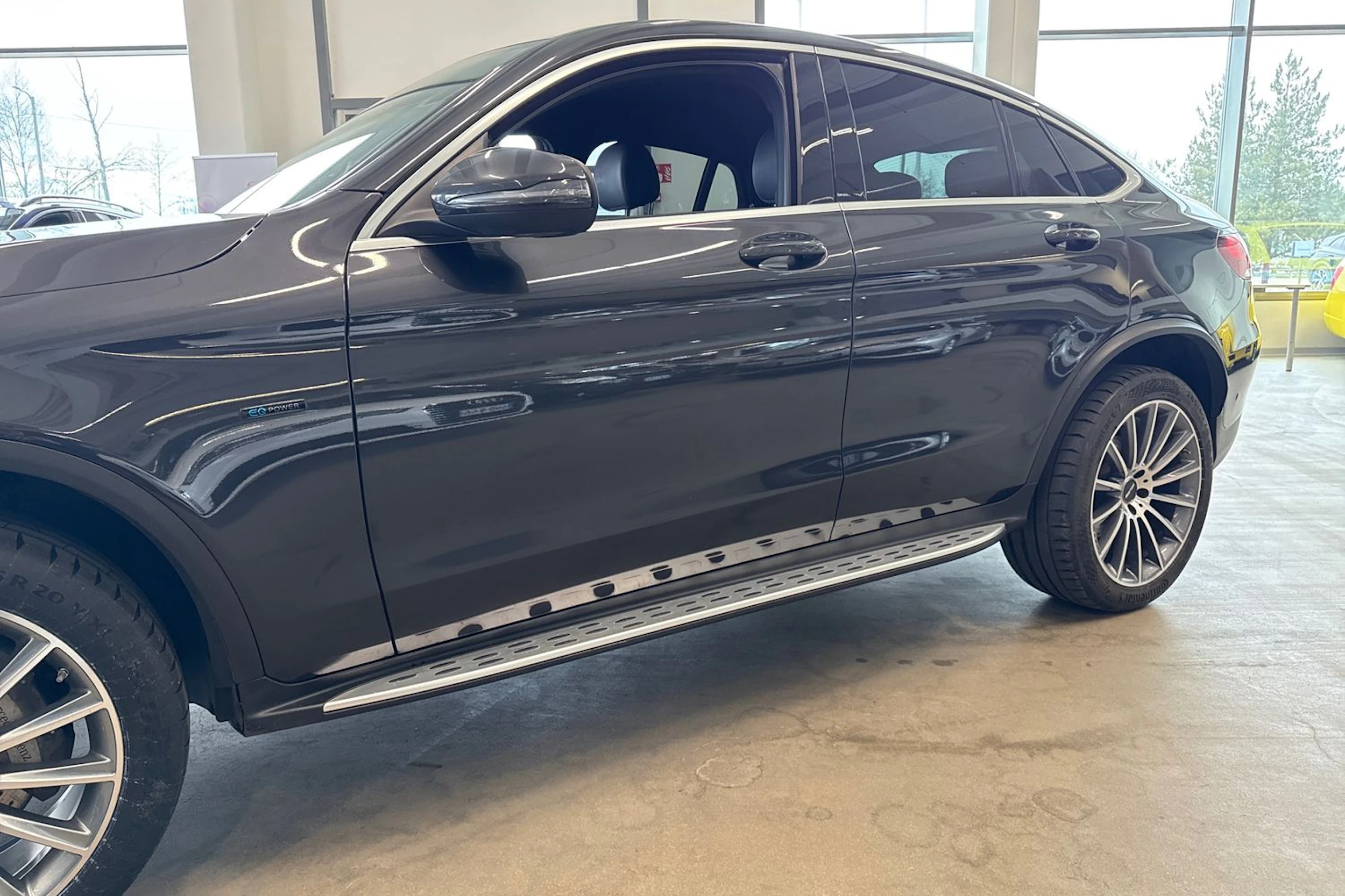 harmaa Mercedes-Benz GLC 2021 kuva 41.