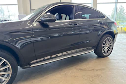 harmaa Mercedes-Benz GLC 2021 kuva 41.