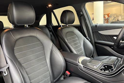 harmaa Mercedes-Benz GLC 2021 kuva 28.