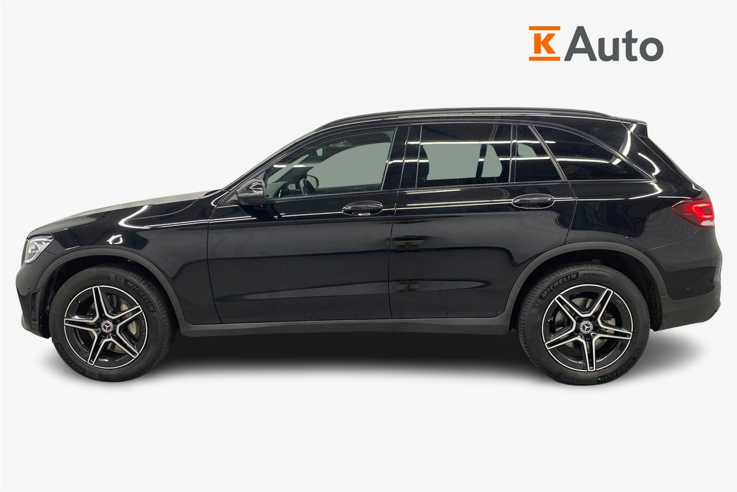 musta Mercedes-Benz GLC 2022 kuva 5.