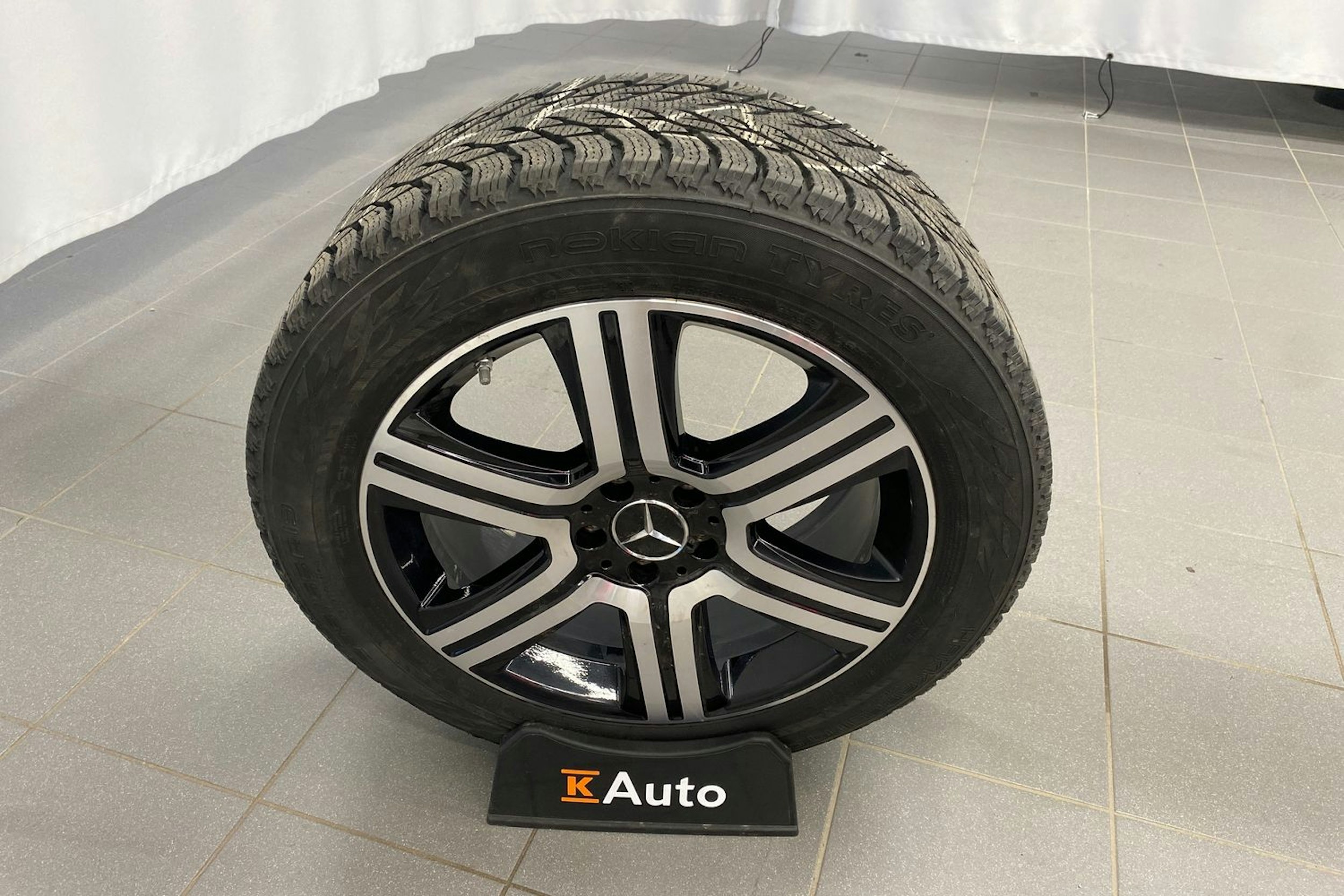 musta Mercedes-Benz GLC 2022 kuva 10.