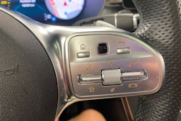 musta Mercedes-Benz GLC 2022 kuva 18.