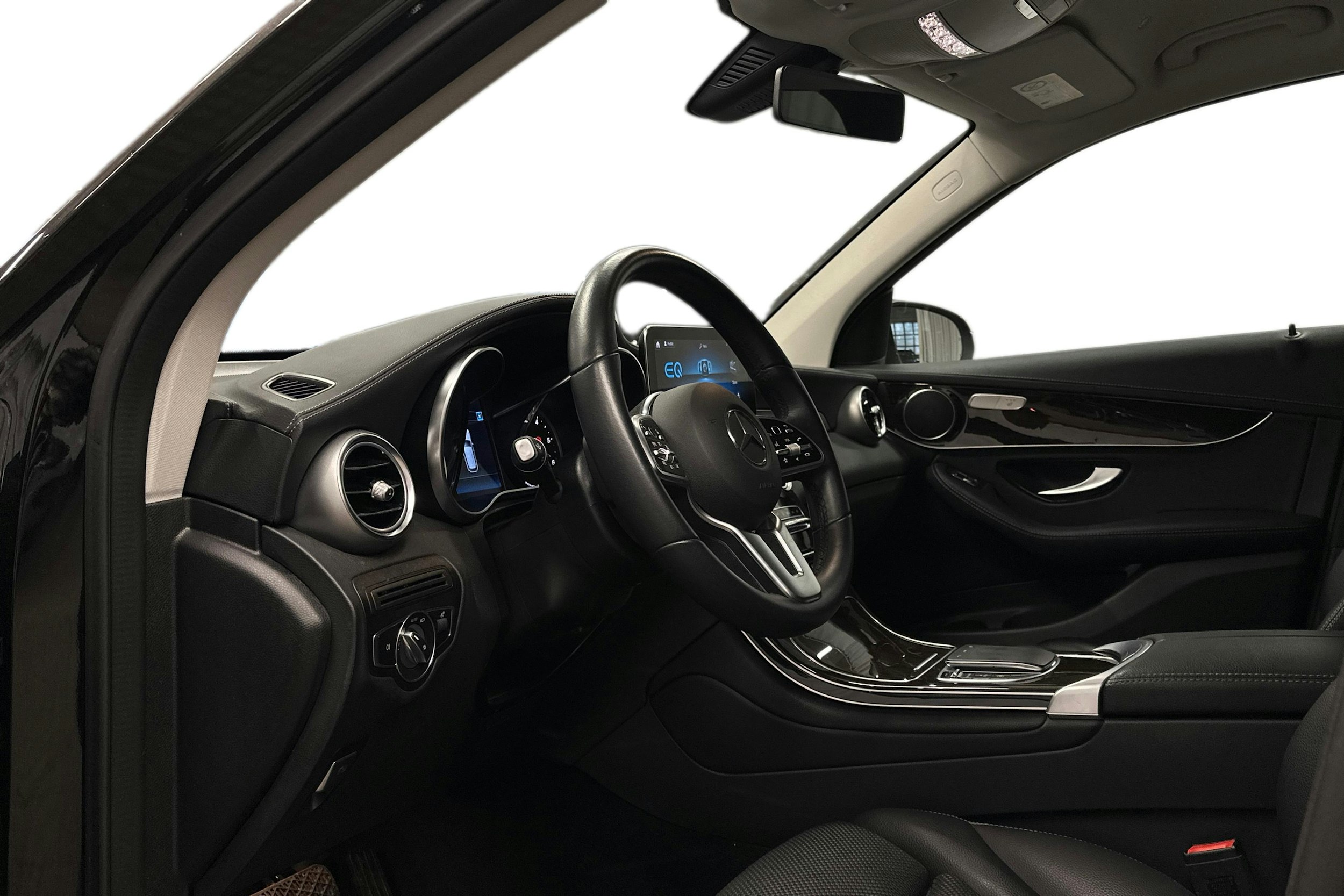 musta Mercedes-Benz GLC 2022 kuva 3.