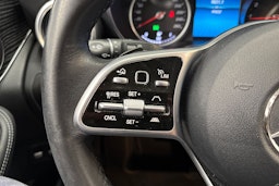 musta Mercedes-Benz GLC 2022 kuva 18.
