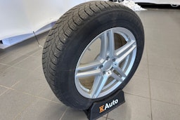 musta Mercedes-Benz GLC 2022 kuva 24.