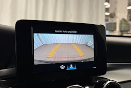 musta Mercedes-Benz GLC 2023 kuva 19.