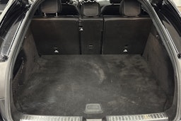 musta Mercedes-Benz GLC 2023 kuva 25.