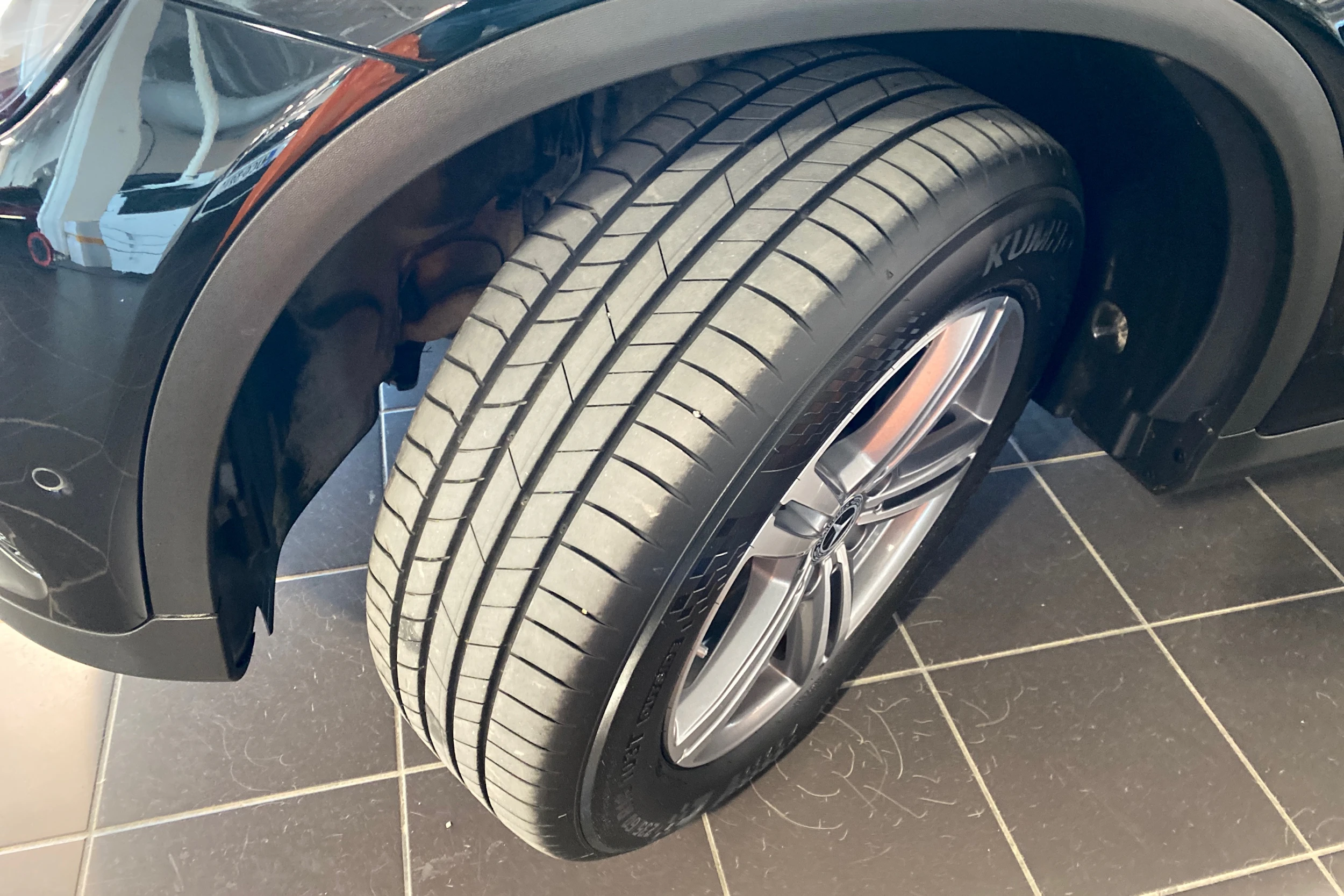 musta Mercedes-Benz GLC 2022 kuva 13.