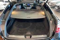 musta Mercedes-Benz GLC 2022 kuva 15.