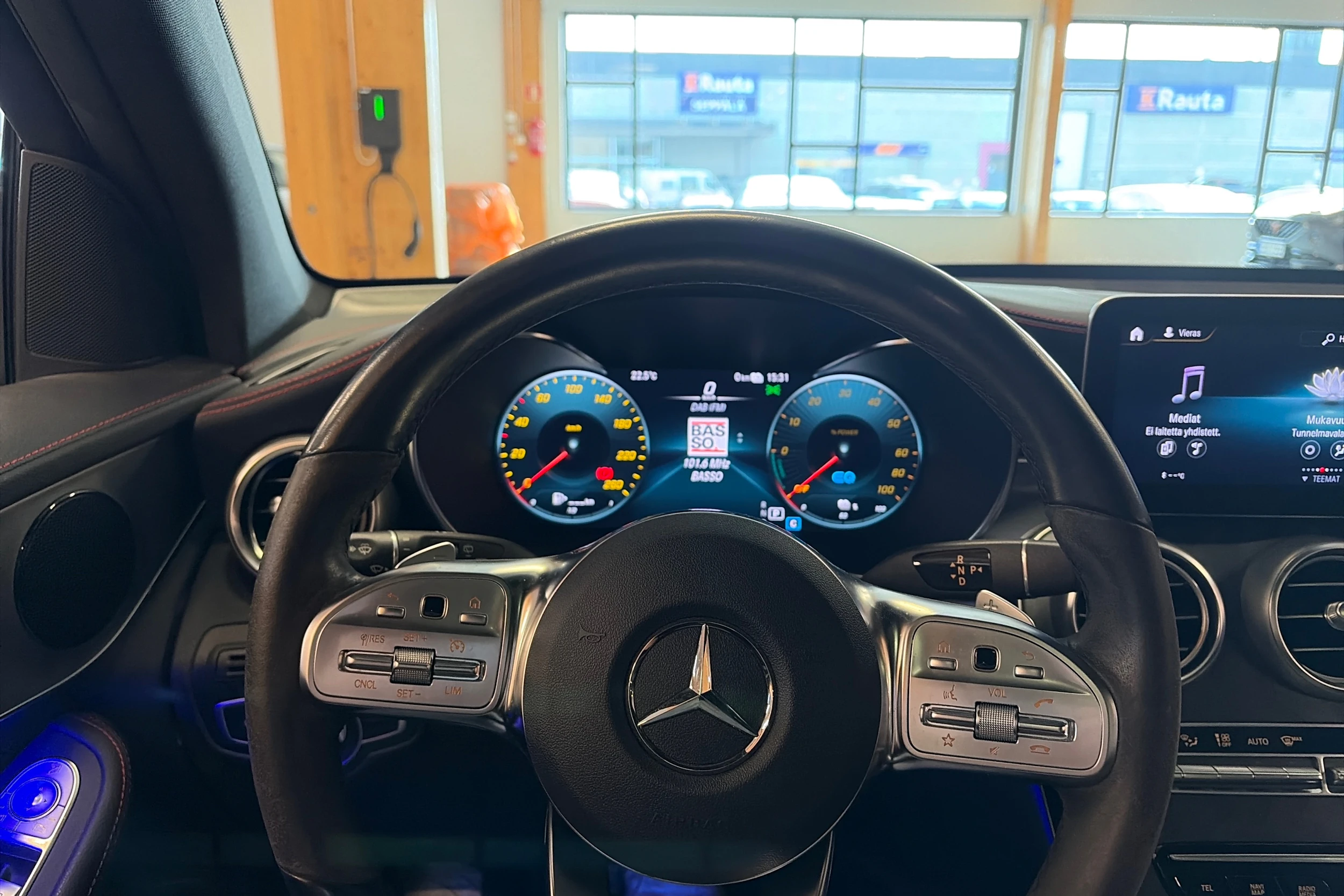 met. harmaa Mercedes-Benz GLC 2022 kuva 4.