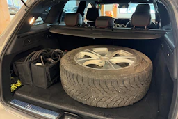 met. harmaa Mercedes-Benz GLC 2022 kuva 7.