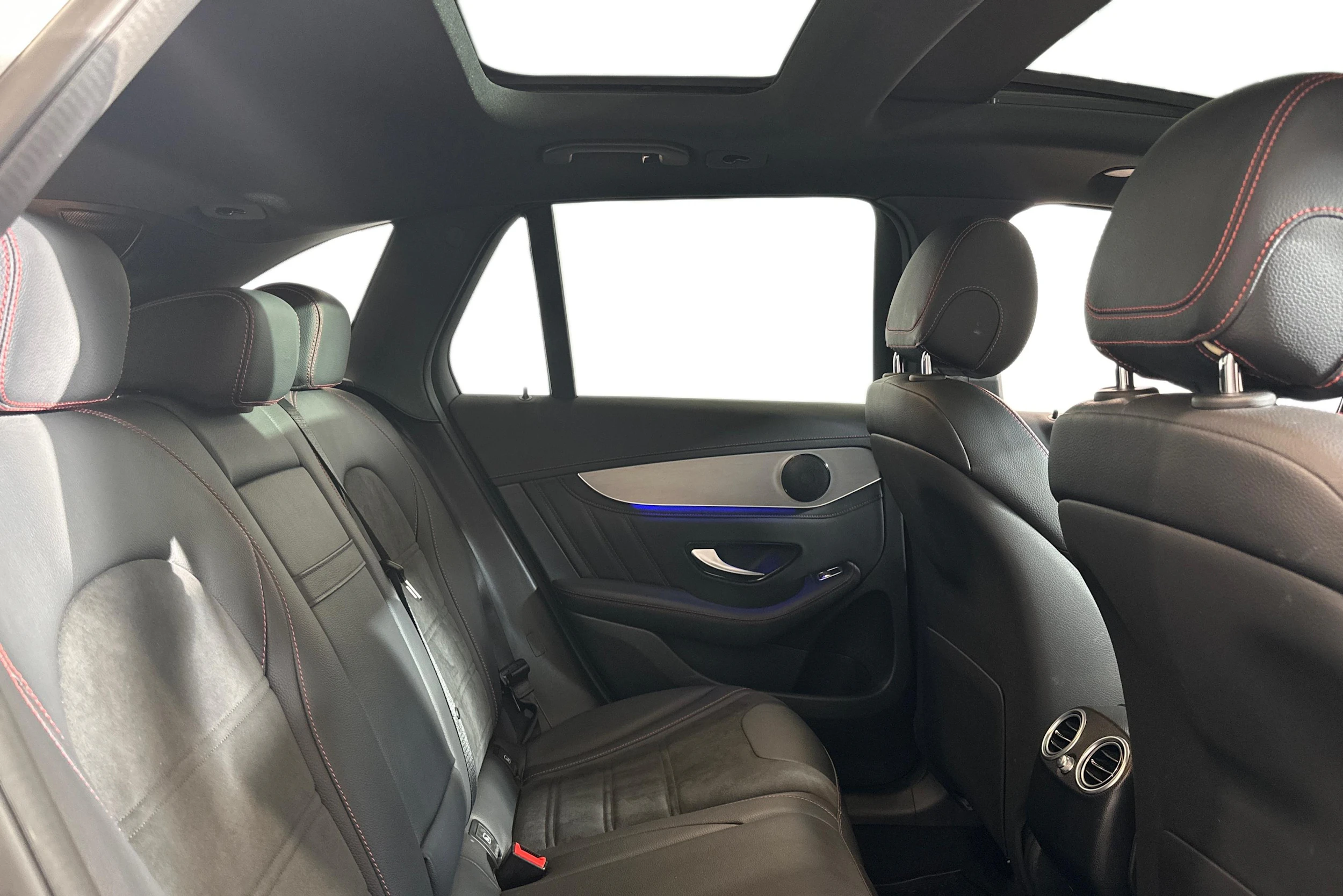 met. harmaa Mercedes-Benz GLC 2022 kuva 9.