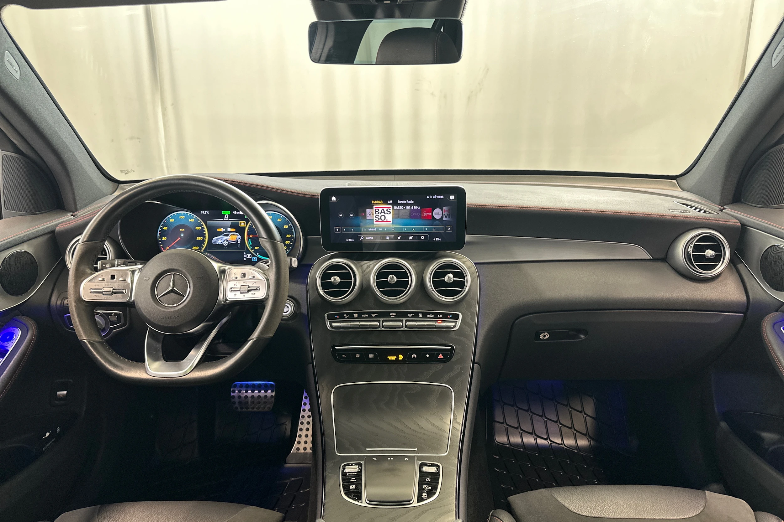 met. harmaa Mercedes-Benz GLC 2022 kuva 11.