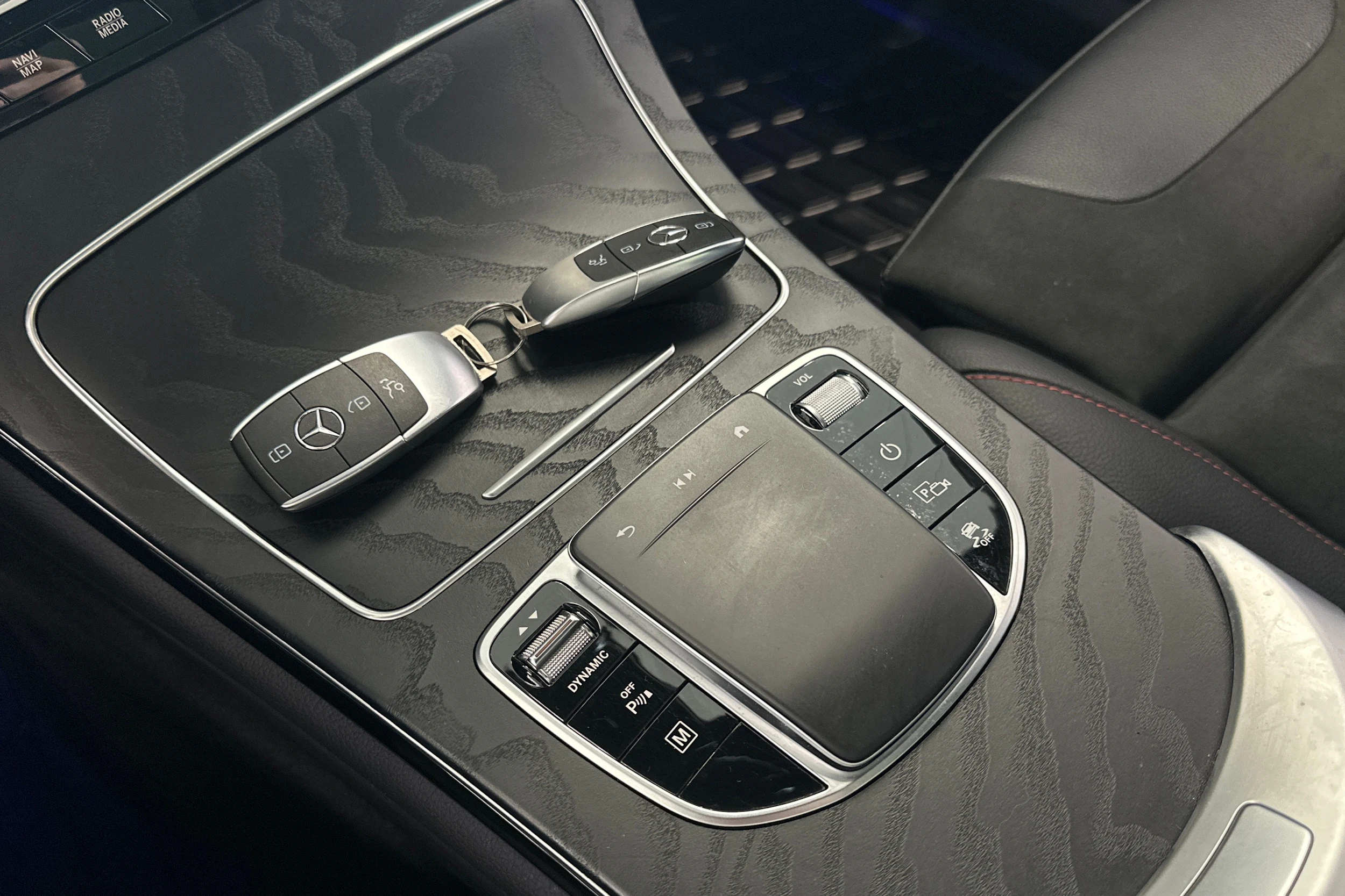 met. harmaa Mercedes-Benz GLC 2022 kuva 16.