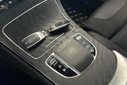 met. harmaa Mercedes-Benz GLC 2022 kuva 16.