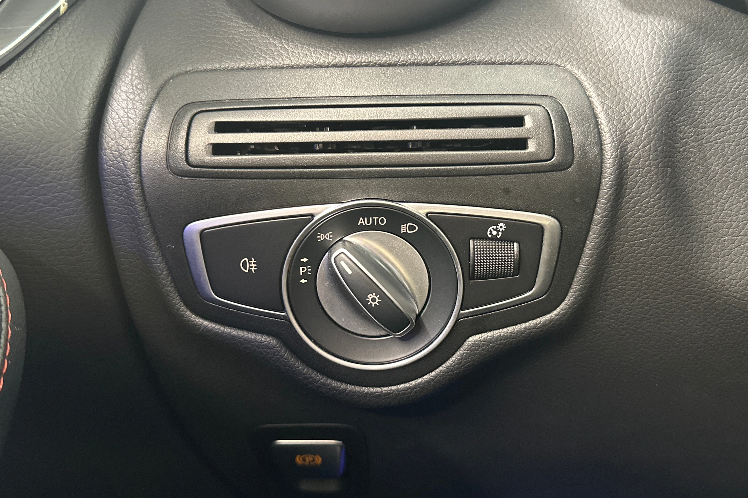 met. harmaa Mercedes-Benz GLC 2022 kuva 22.
