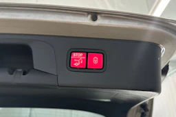 met. harmaa Mercedes-Benz GLC 2022 kuva 27.