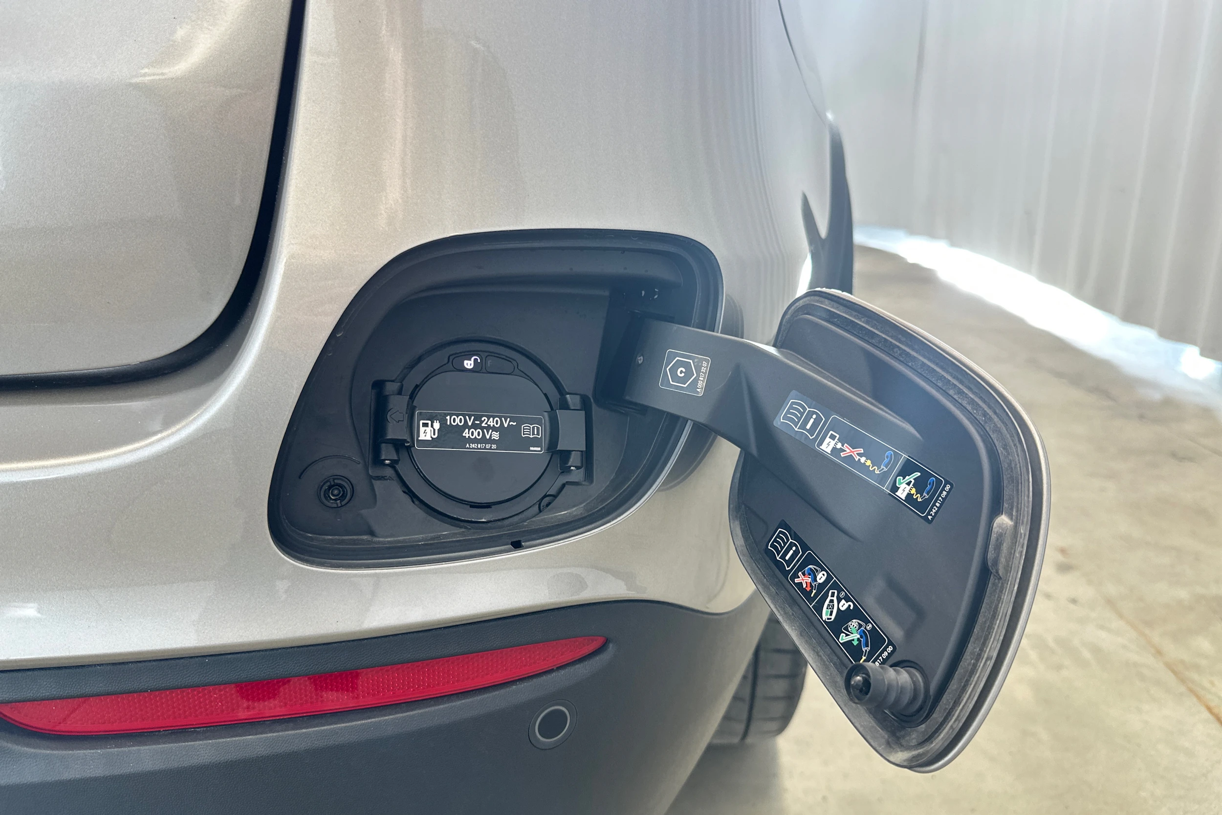 met. harmaa Mercedes-Benz GLC 2022 kuva 29.