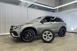met. harmaa Mercedes-Benz GLC 2022 kuva 30.