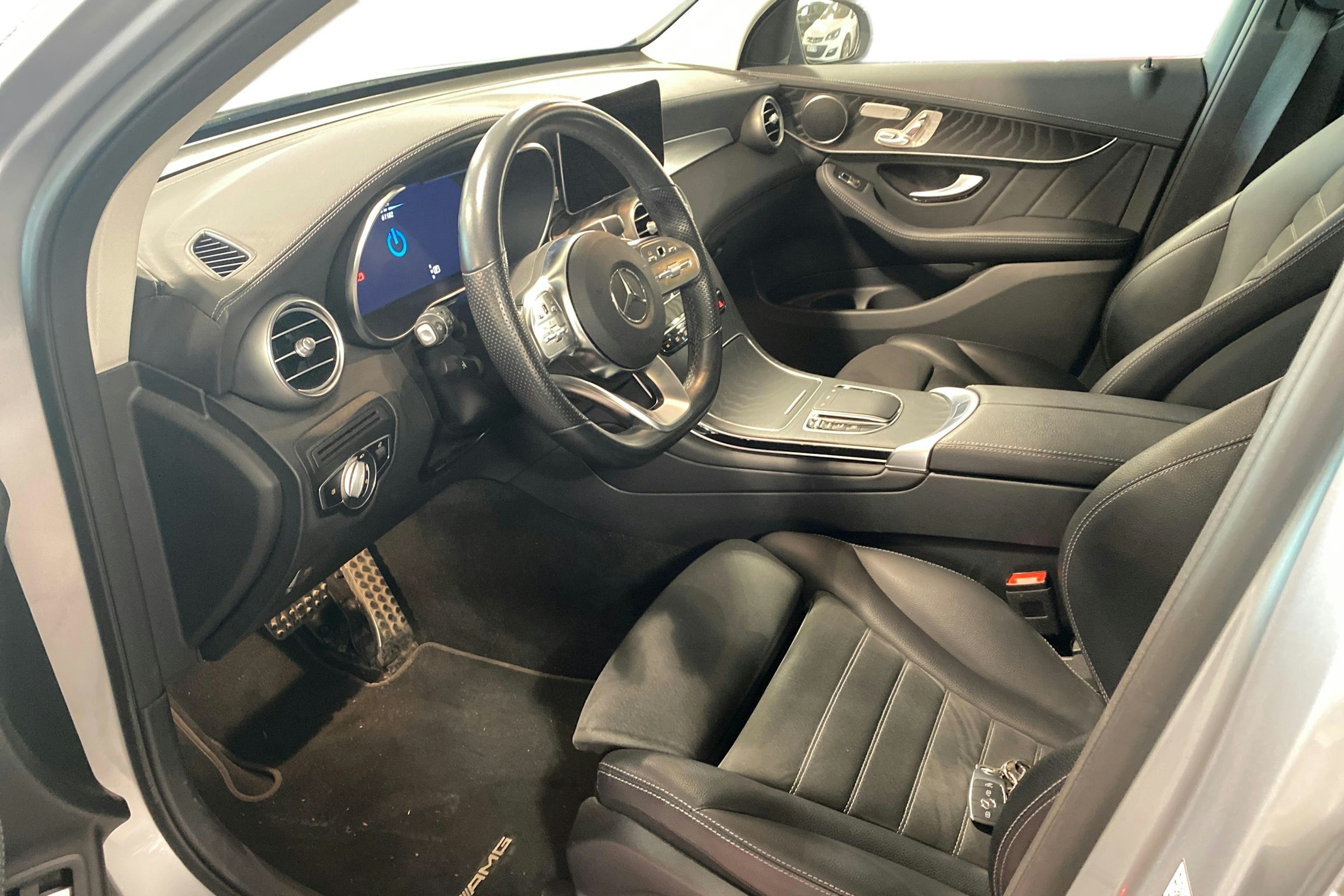 Harmaa Mercedes-Benz GLC 2022 kuva 3.